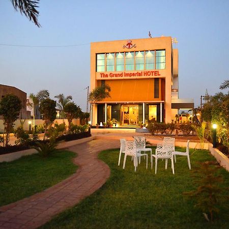 The Grand Imperial Hotel Morbi Extérieur photo