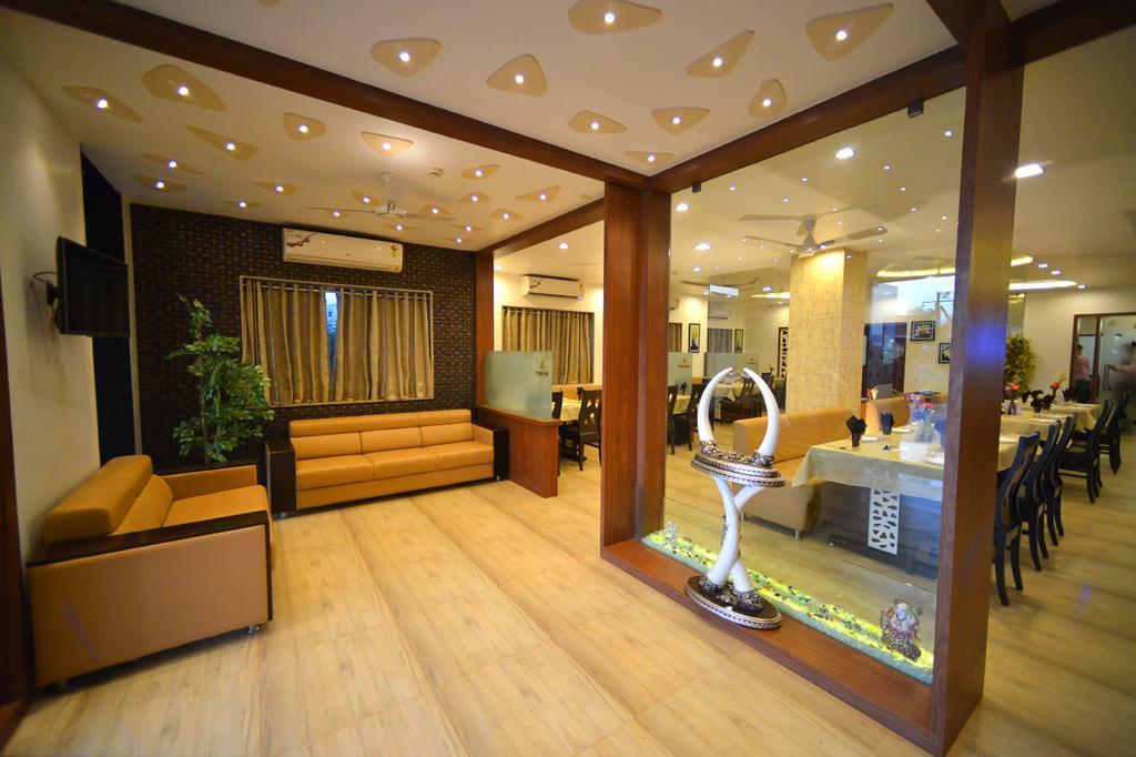 The Grand Imperial Hotel Morbi Extérieur photo