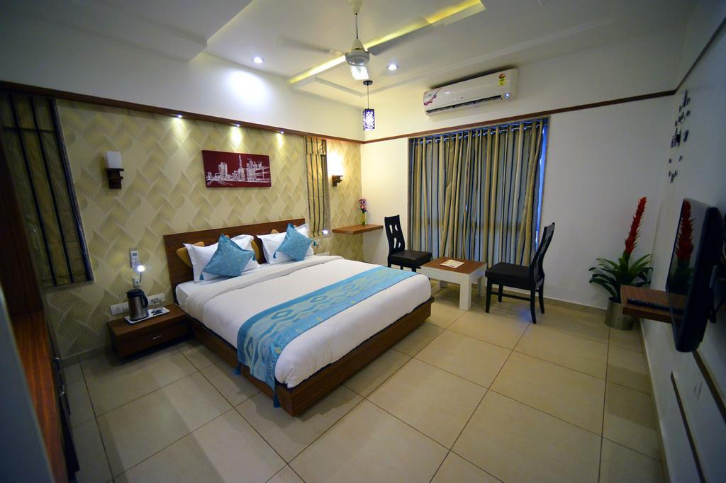 The Grand Imperial Hotel Morbi Chambre photo