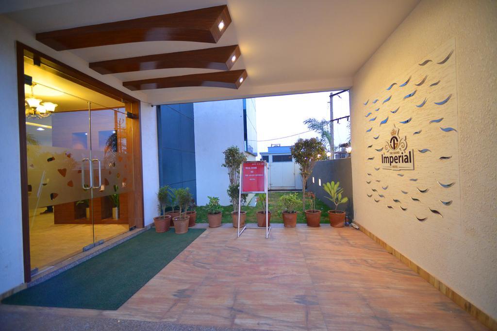 The Grand Imperial Hotel Morbi Extérieur photo