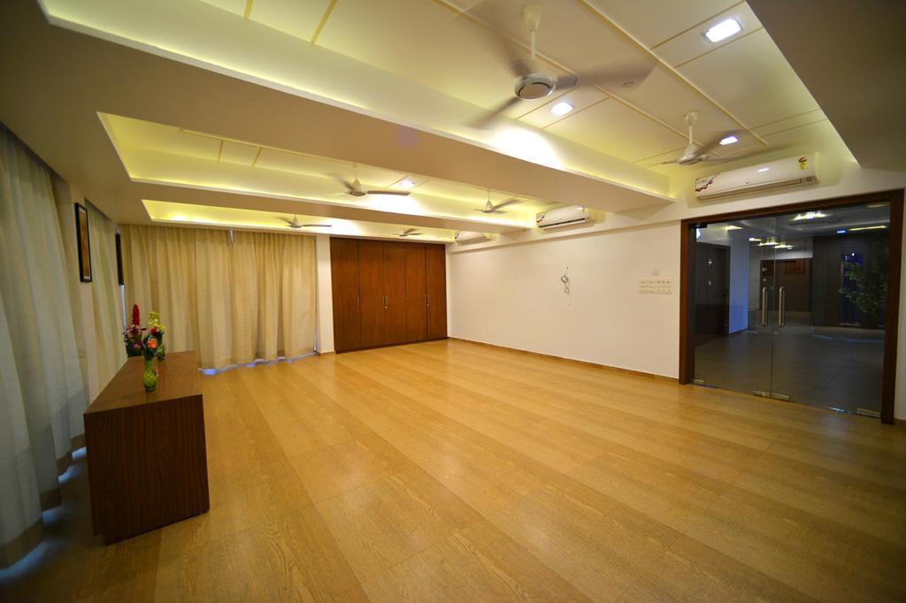 The Grand Imperial Hotel Morbi Extérieur photo