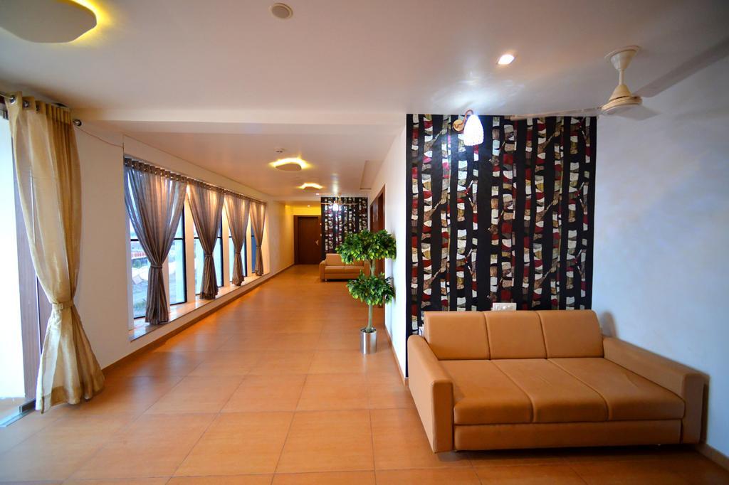 The Grand Imperial Hotel Morbi Extérieur photo